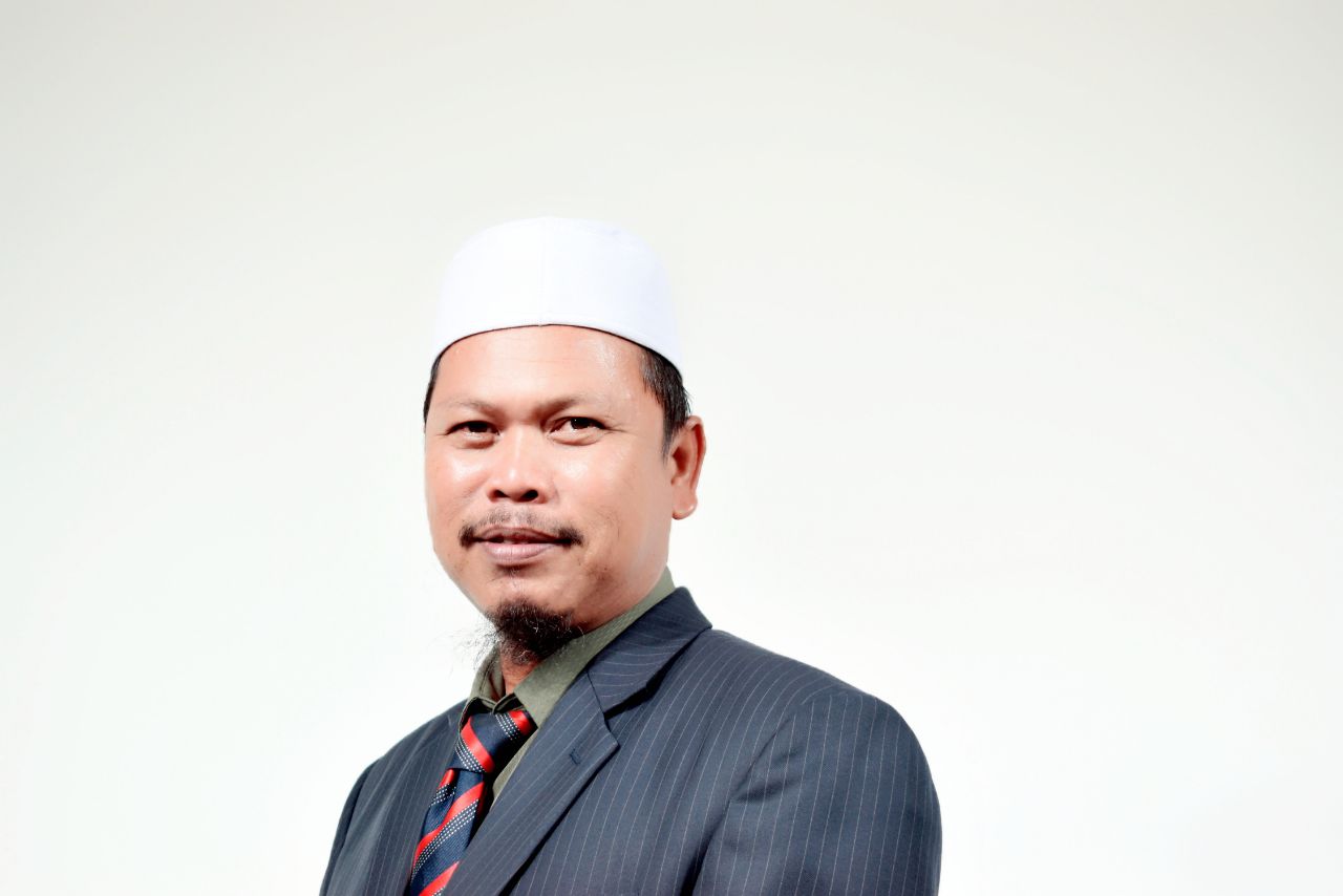 FADZIL ZABIDEE BIN ZAKARIA