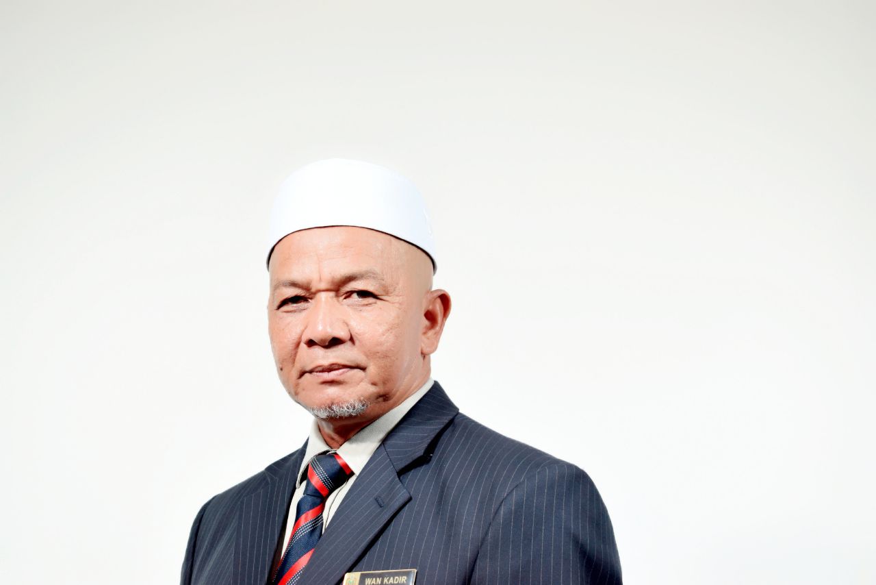 WAN KADIR BIN W ABD GHANI